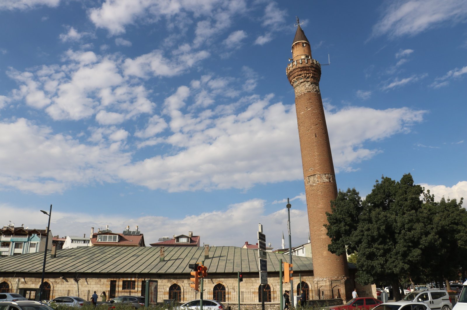 The leaning minaret of a historic mosque located in the central district of Sivas province, Türkiye, Oct. 9, 2023. (IHA Photo)