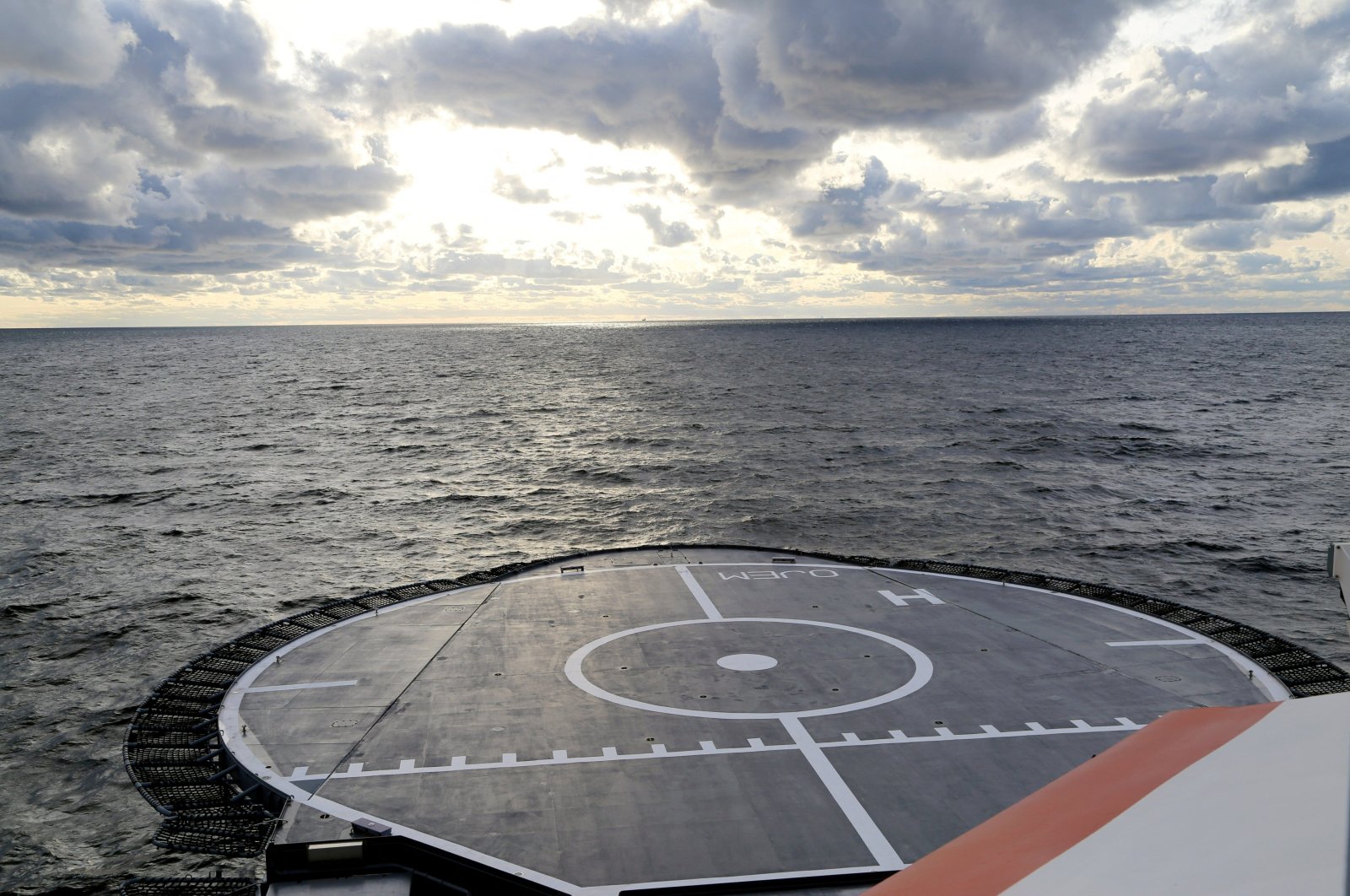 The Finnish Border Guard&#039;s offshore patrol vessel Turva is seen guarding at sea near the place where the damaged Balticconnector gas pipeline is pinpointed in the Gulf of Finland, Oct. 10, 2023. (Reuters Photo)