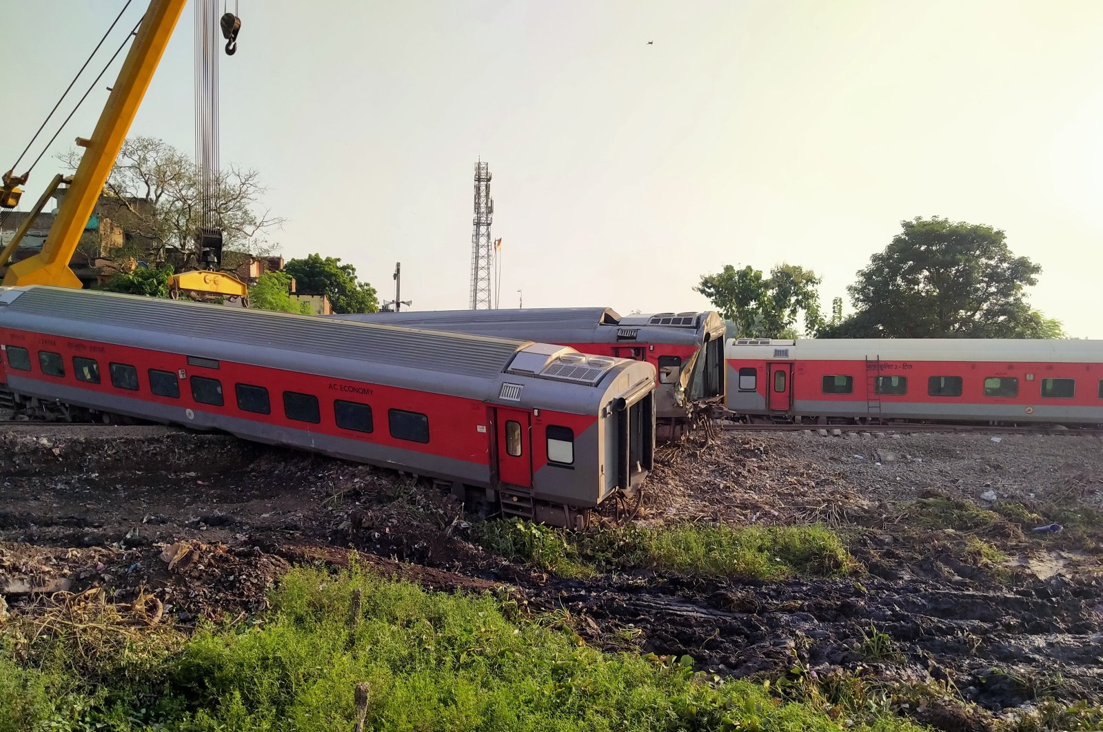 Rescue works continue at the site of a train accident in Bihar&#039;s Buxar district, India, Oct. 12, 2023. (EPA Photo)