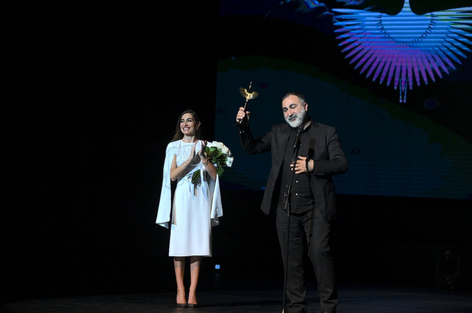 Producer Ahmet Sönmez received the award from the head of Baku Media Center, Arzu Aliyeva at the ceremony organized in Haydar Aliyev Center, Friday, Oct. 13, 2023. (Handout)