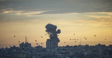 Smoke rises after Israeli airstrikes on the northern Gaza Strip, Palestine, Oct. 17, 2023. (EPA Photo)