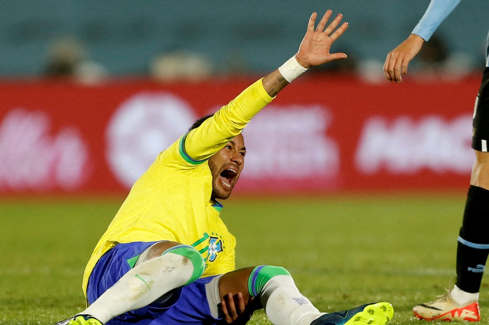 Brazil&#039;s Neymar reacts after sustaining an injury during the World Cup South American Qualifiers against Uruguay at the Estadio Centenario, Montevideo, Uruguay, Oct. 17, 2023. (Reuters Photo)