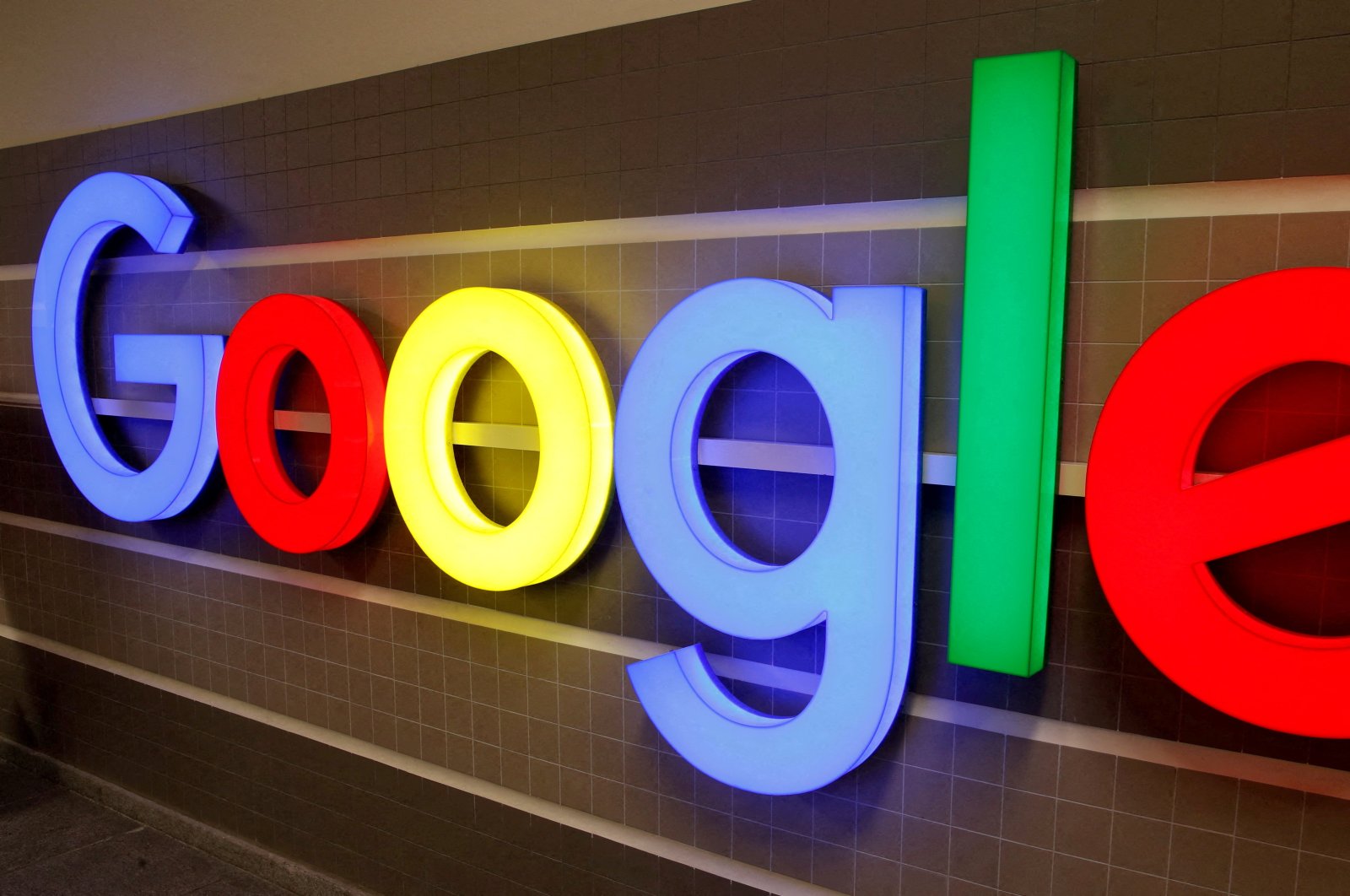 Google to manufacture flagship smartphones in India