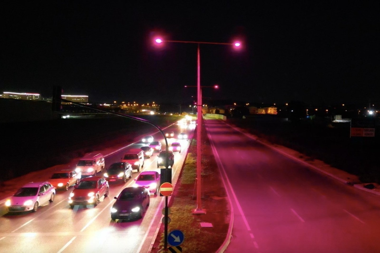 Türkiye's Bursa illuminates street lights pink for breast cancer - Vimarsana News
