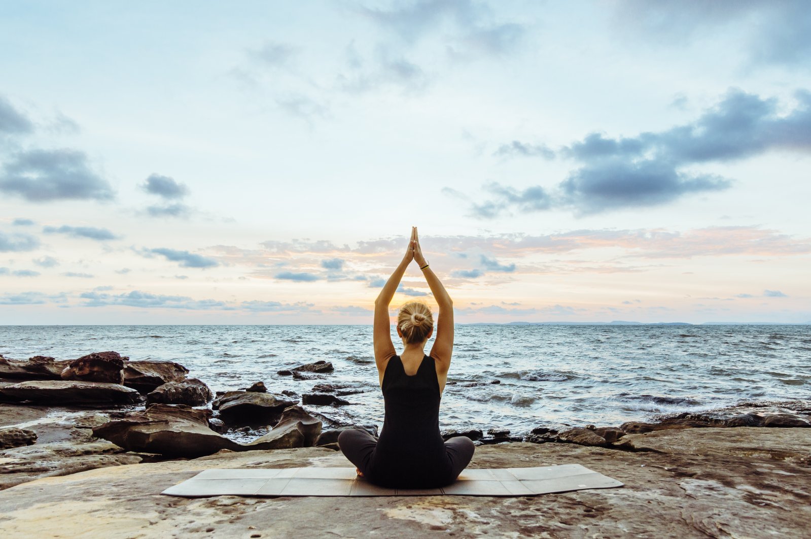 Annually, the Bodrum Yoga and Healthy Living Festival attracts a multitude of global holistic experts who impart their knowledge and techniques to both beginners and experienced participants. (Getty Images Photo)