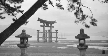 The photo shows the famous &quot;floating torii&quot; at Itsukushima Shrine in Miyajima, Japan. (Getty Images Photo)