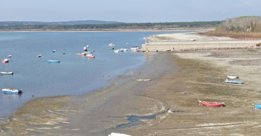 Terkos dam reaches a worrying 9.77% of water occupancy rate amid drought, Istanbul, Türkiye, Oct. 26, 2023. (DHA Photo)