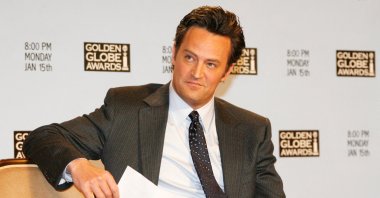 Actor Matthew Perry waits to announce the nominations for the Golden Globe Awards during a news conference in Beverly Hills, California, U.S., Dec. 14, 2006. (Reuters Photo)
