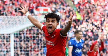 Liverpool&#039;s Luis Diaz appeals reacts during a match against Everton, Liverpool, U.K., Oct. 21, 2023. (Reuters Photo)