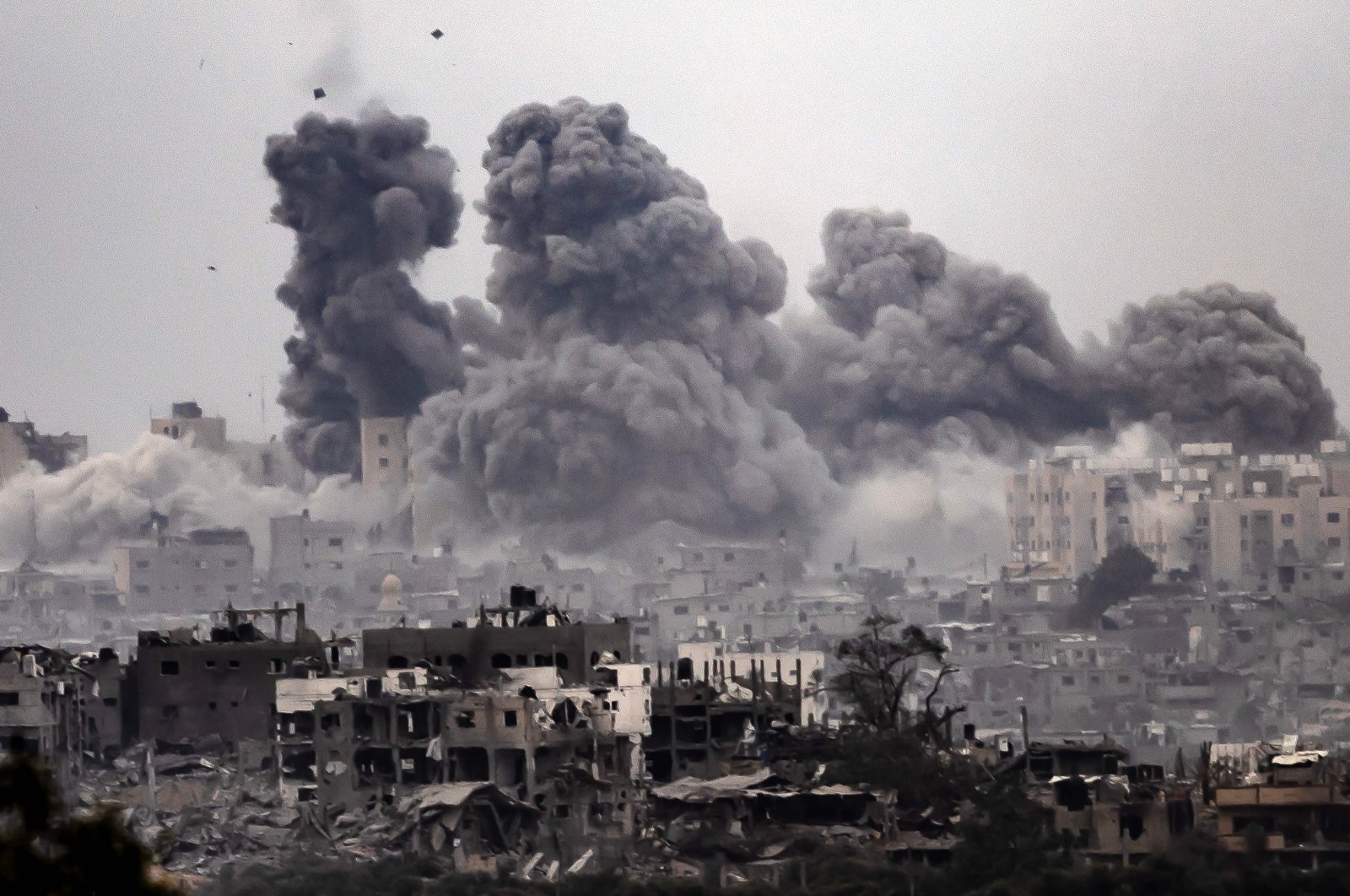 A picture taken from Israel&#039;s southern city of Sderot shows smoke rising during Israeli bombardment of the Gaza Strip, Oct. 29, 2023. (AFP Photo)