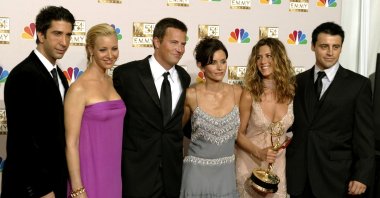 The cast of &quot;Friends&quot; appears in the photo room at the 54th annual Emmy Awards in Los Angeles, U.S., Sept. 22, 2002. (Reuters Photo)