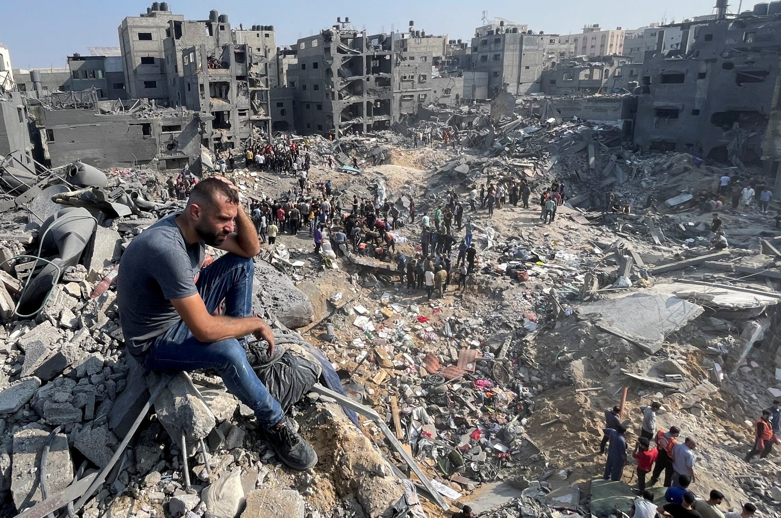 A man gestures as Palestinians search for casualties a day after Israeli strikes on houses in Jabalia refugee camp in the northern Gaza Strip, Palestine, Nov. 1, 2023. (Reuters Photo)