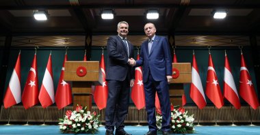 President Recep Tayyip Erdoğan shakes hands with Austrian Chancellor Karl Nehammer (L) during a news conference at the Presidential Palace in Ankara, Türkiye, Oct. 10, 2023. (Reuters Photo)