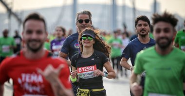 Athletes run in the 44th Istanbul Marathon, which has the title of &quot;the only intercontinental marathon in the world&quot;, Istanbul, Türkiye, Nov. 6, 2022. (Getty Images Photo)