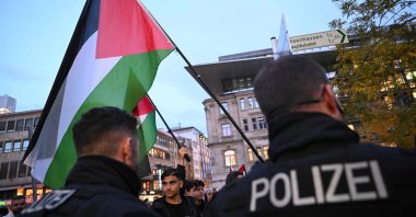 Policemen stand at a pro-Palestinian demonstration in Frankfurt am Main, on Nov. 3, 2023. (AFP Photo)