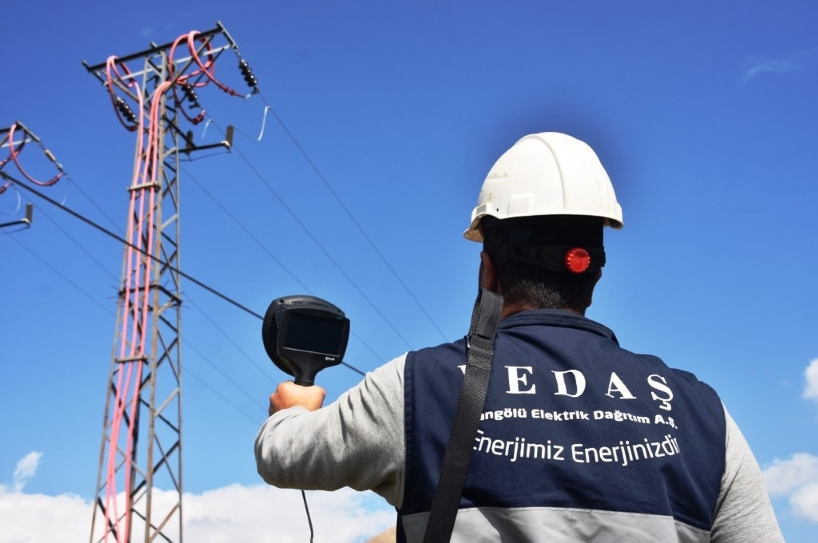 Türkiye aims for 27% increase in electricity capacity in 5 years