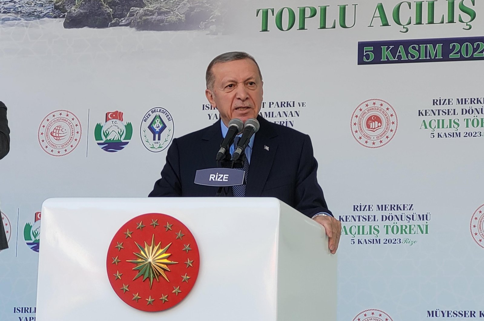 
President Recep Tayyip Erdoğan addresses a mass inaguaration ceremony in the northeastern Rize province, Türkiye, Nov. 5, 2023. (DHA Photo)