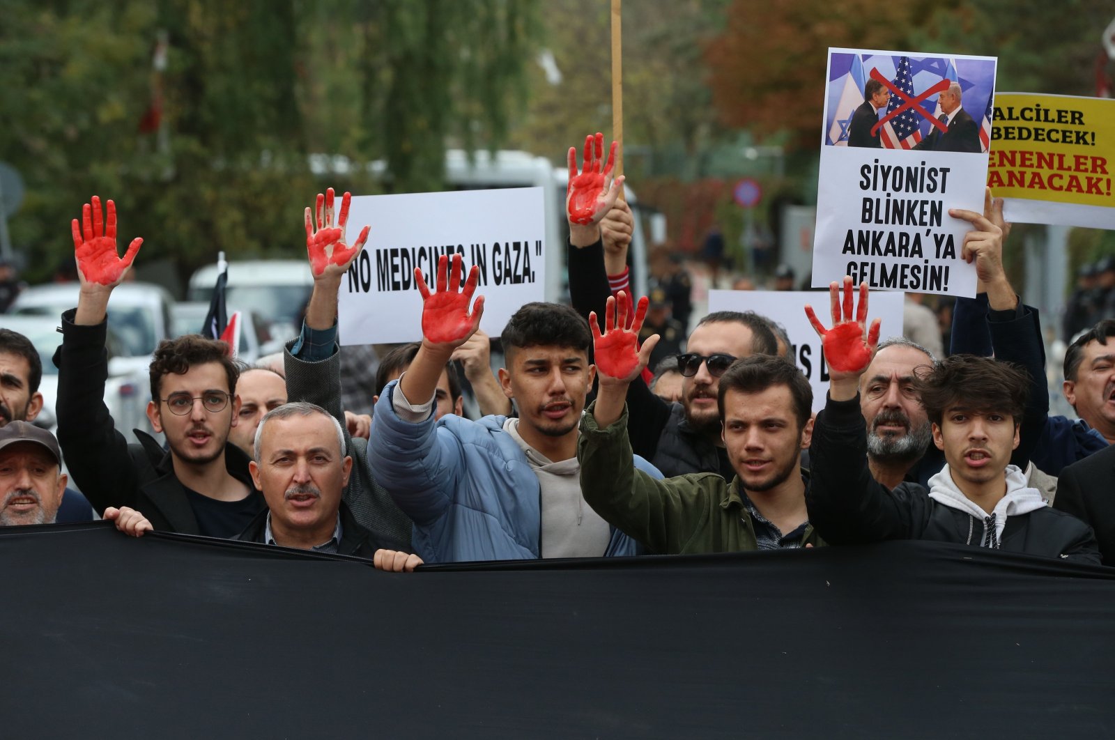 People shout slogans and hold banners reading &quot;Zionist Blinken should not come to Ankara&quot; during a protest against the U.S. secretary of state&#039;s visit to Türkiye, and Israel&#039;s attacks in the Gaza Strip, in the capital Ankara, Türkiye, Nov. 6, 2023. (EPA Photo)