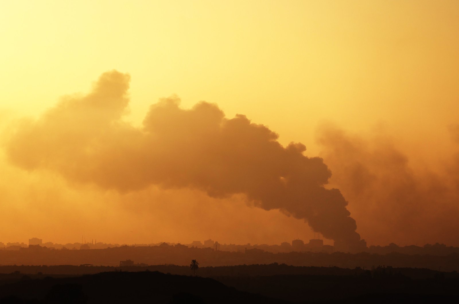 Smoke rises from the town of Beit Hanoun in the northern part of the Gaza Strip as a result of an Israeli airstrike, as seen from Sderot, Israel, Nov. 7, 2023. (EPA Photo)