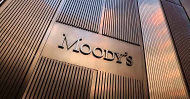 Signage is seen outside the Moody's Corporation headquarters in Manhattan, New York, U.S., Nov. 12, 2021. (Reuters Photo)