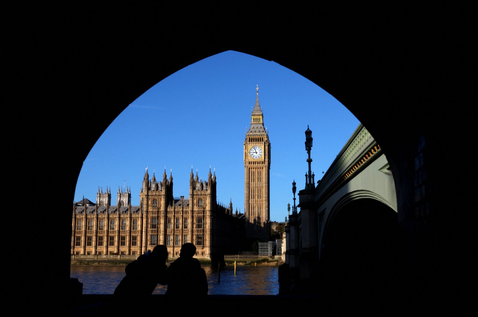 UK economy fails to grow in third quarter: ONS