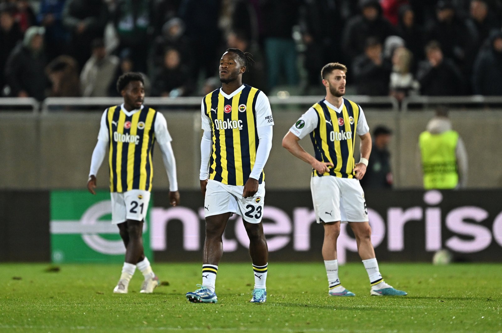 Fenerbahçe players look dejected after the UEFA Europa Conference League match against Ludogorets at Ludogorets Arena, Razgrad, Bulgaria, Nov. 9, 2023. (AA Photo)