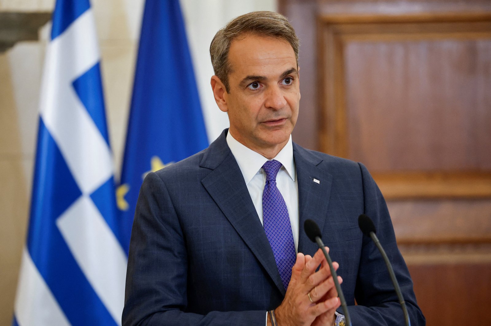 Greek Prime Minister Kyriakos Mitsotakis makes statements at the Greek prime minister&#039;s office to the press following a meeting with the Greek Cypriot administration&#039;s president, Athens, Greece, Nov. 10, 2023. (Reuters Photo)
