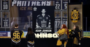 Fans are seen inside the stadium during the memorial for former Nottingham Panthers' Adam Johnson, Nottingham, U.K., Nov. 4, 2023. (Reuters Photo)