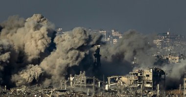 Smoke rises during an Israeli military bombardment of the northern Gaza Strip, Palestine, Nov. 15, 2023. (AFP Photo)