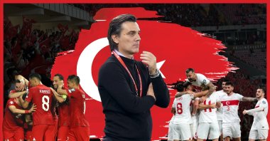 The illustration shows the Turkish football national team and coach Vincenzo Montella (C). (Illustration by Mehmet Mücahit Yılmaz)