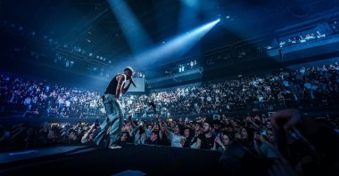 Turkish rapper Motive during a concert. (Photo courtesy of Hakan Uç)