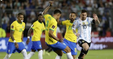 Argentina&#039;s Lionel Messi competes for the ball with Brazil&#039;s Danilo da Silva during a match between Argentina and Brazil as part of FIFA World Cup Qatar 2022 qualifiers at San Juan del Bicentenario Stadium, San Juan, Argentina, Nov. 16, 2021. (Getty Images Photo)