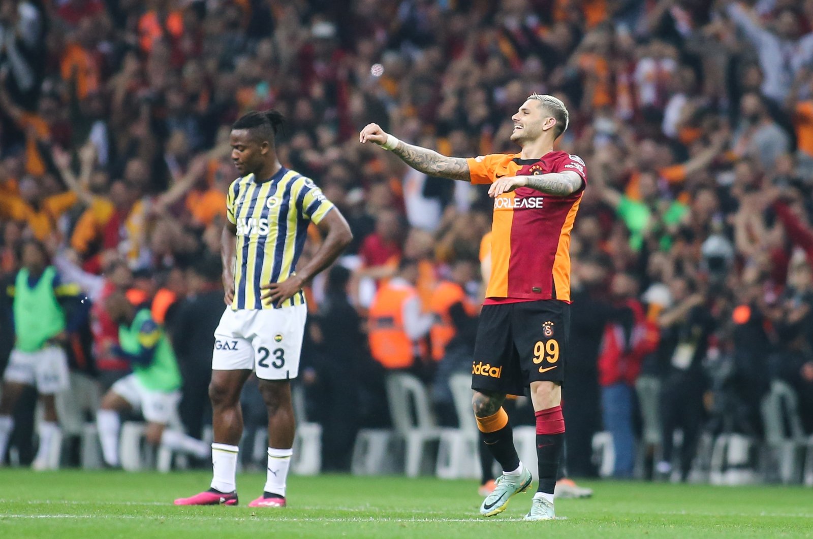 Fenerbahçe, Galatasaray locked in tight title race with fixture ...