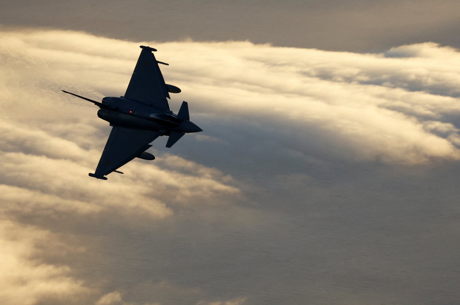A Eurofighter EF-2000 fighter aircraft of the Spanish Air Force flies during the Ocean Sky 2023 Military Exercise for advanced air-to-air training in the southern airspace of the Canary Islands, Spain, Oct. 25, 2023. (Reuters Photo)