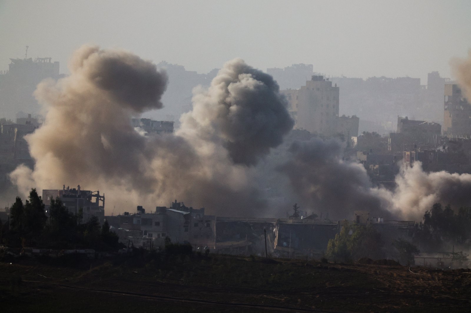 Smoke rises after Israeli air strikes in north Gaza, as seen from southern Israel, amid the ongoing conflict between Israel and the Palestinian group Hamas, Nov.  23, 2023. (Reuters Photo)