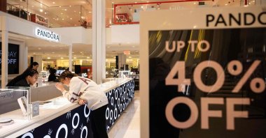 People shop at Macy&#039;s on &quot;Black Friday&quot; in New York City, U.S., Nov. 24, 2023. The retail sector&#039;s efforts to entice holiday gift purchases builds to a crescendo this weekend with the annual &quot;Black Friday&quot; shopping day followed by the newer &quot;Cyber Monday.&quot; (AFP Photo)