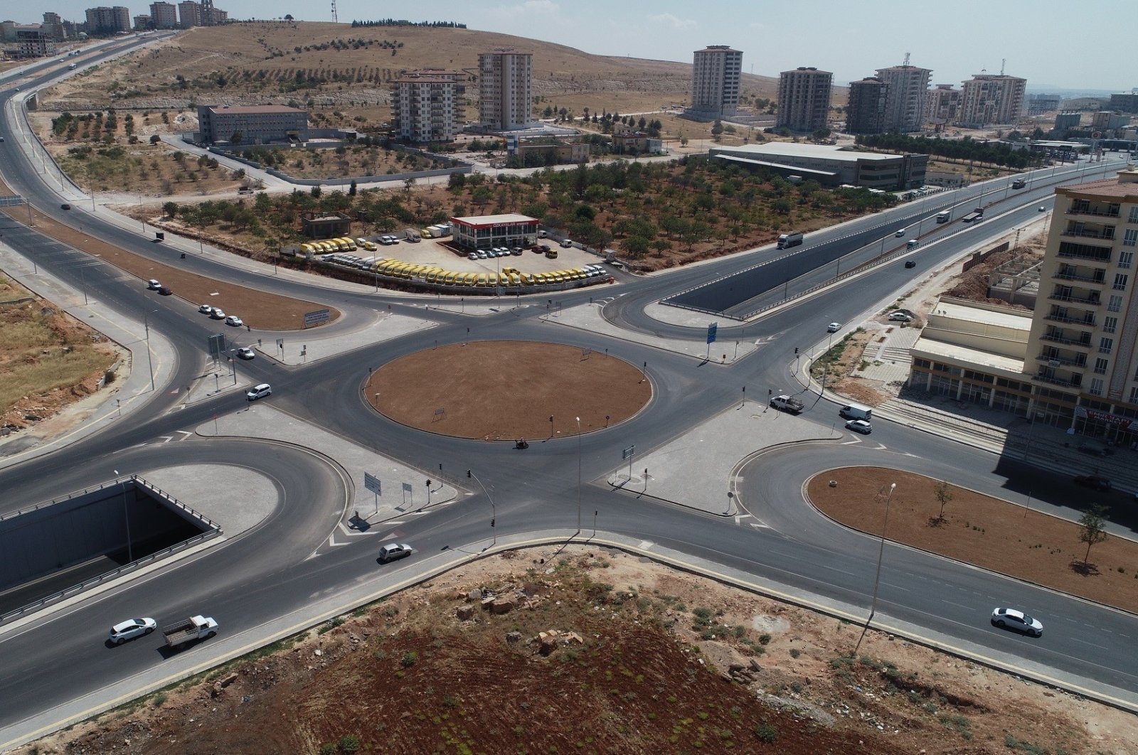 An aerial view of a newly constructed highway in Gaziantep, southern Türkiye, Nov. 1, 2023. (IHA Photo)