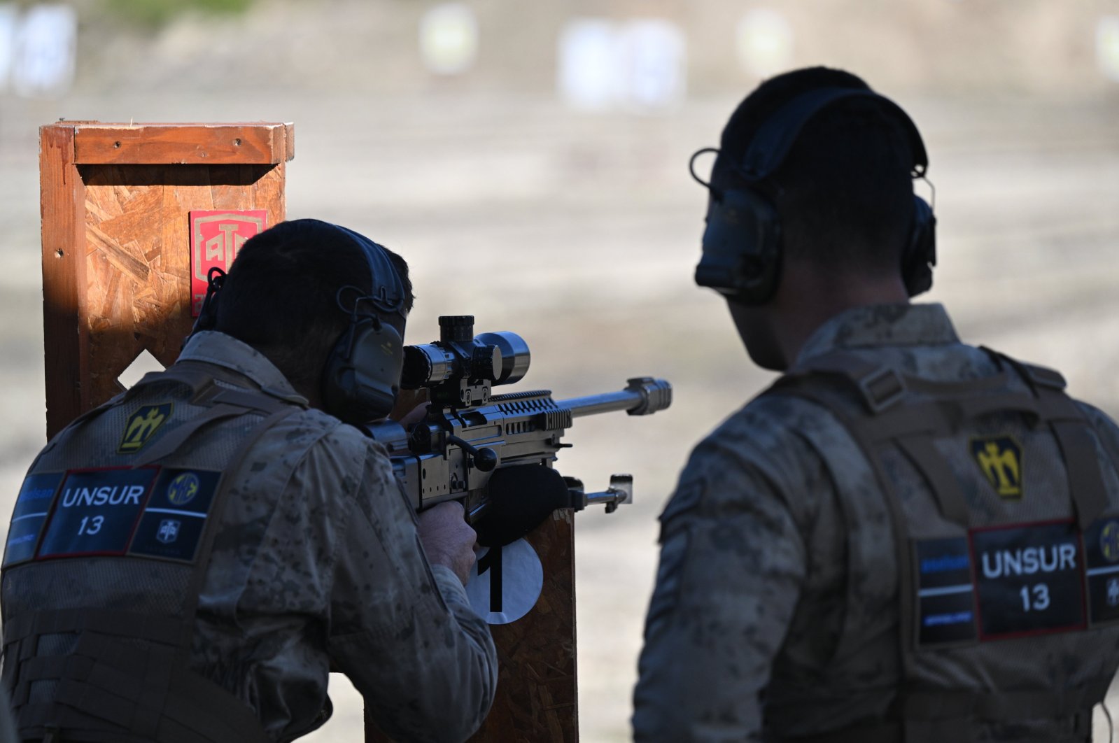 Gendarmerie troops take part in a sniper contest, in Izmir, western Türkiye, Nov. 22, 2023. (AA Photo)