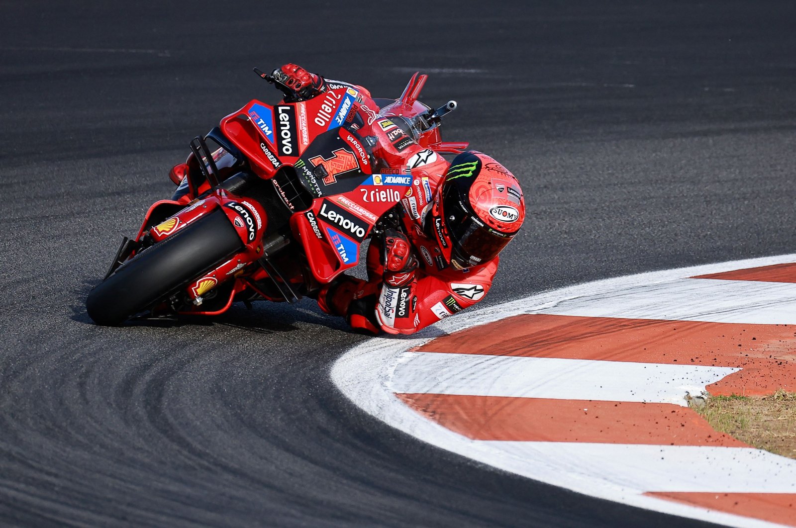 Bagnaia seals 2nd consecutive MotoGP crown in Valencia thriller