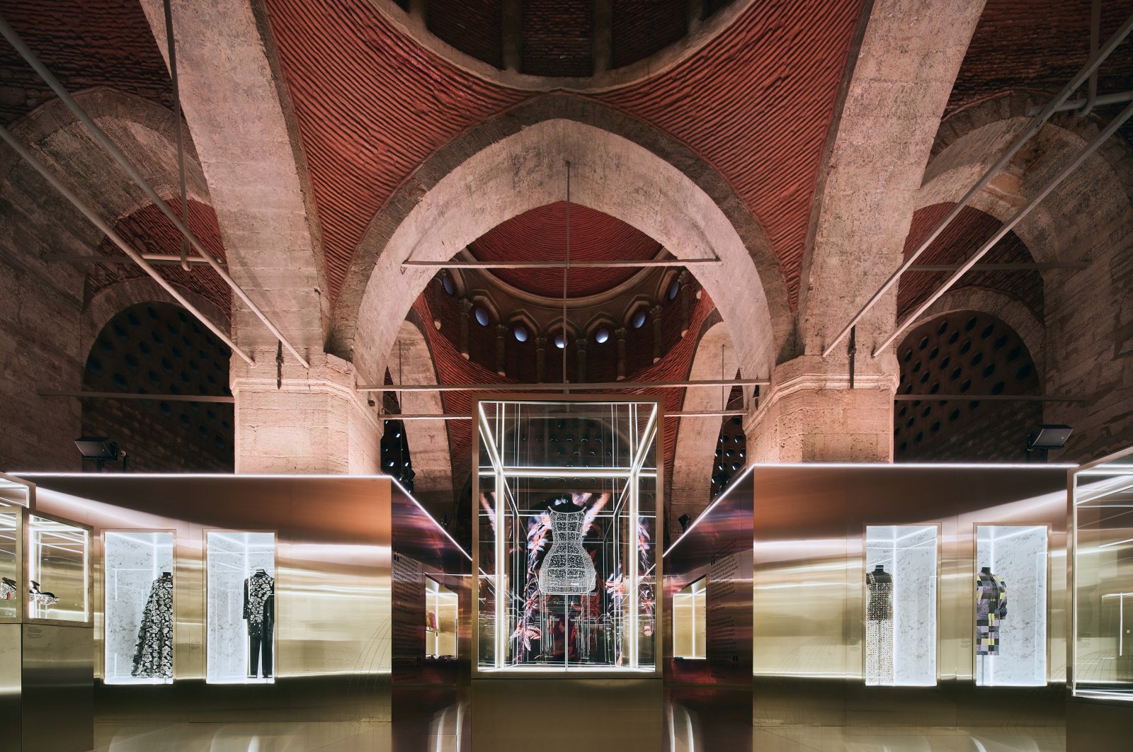 The clothes displayed at the &quot;Golden Opulence&quot; exhibition, Istanbul, Türkiye, Nov. 28, 2023. (Photo courtesy of Beymen)