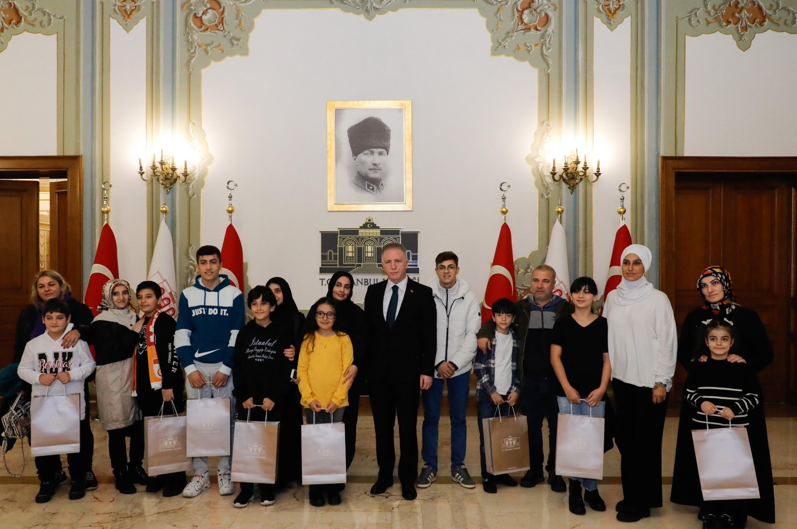 Governor Davut Gül meets with children in the governor&#039;s office building, Istanbul, Türkiye, Nov. 30, 2023. (AA Photo)