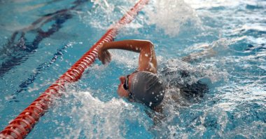 Turkish swimmer Mehmet Büyük trains at the Göl Anatolian High School, Kastamonu, Türkiye, Nov. 21, 2023. (AA Photo)