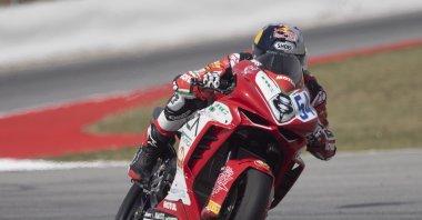 Türkiye's Bahattin Sofuoğlu heads down a straight during the 2023 MOTUL FIM Superbike World Championship - Prosecco DOC Catalunya Round at Circuit de Barcelona-Catalunya, Barcelona, Spain, May 5, 2023. (Getty Images Photo)