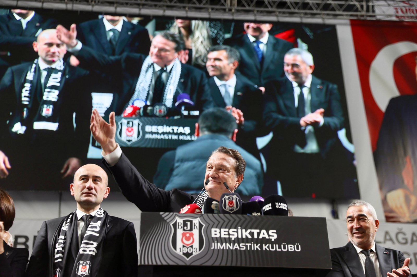 Beşiktaş&#039;s new President Hasan Arat delivers a speech after his election at the BJK Sports Complex, Istanbul, Türkiye, Dec. 3, 2023. (AA Photo)