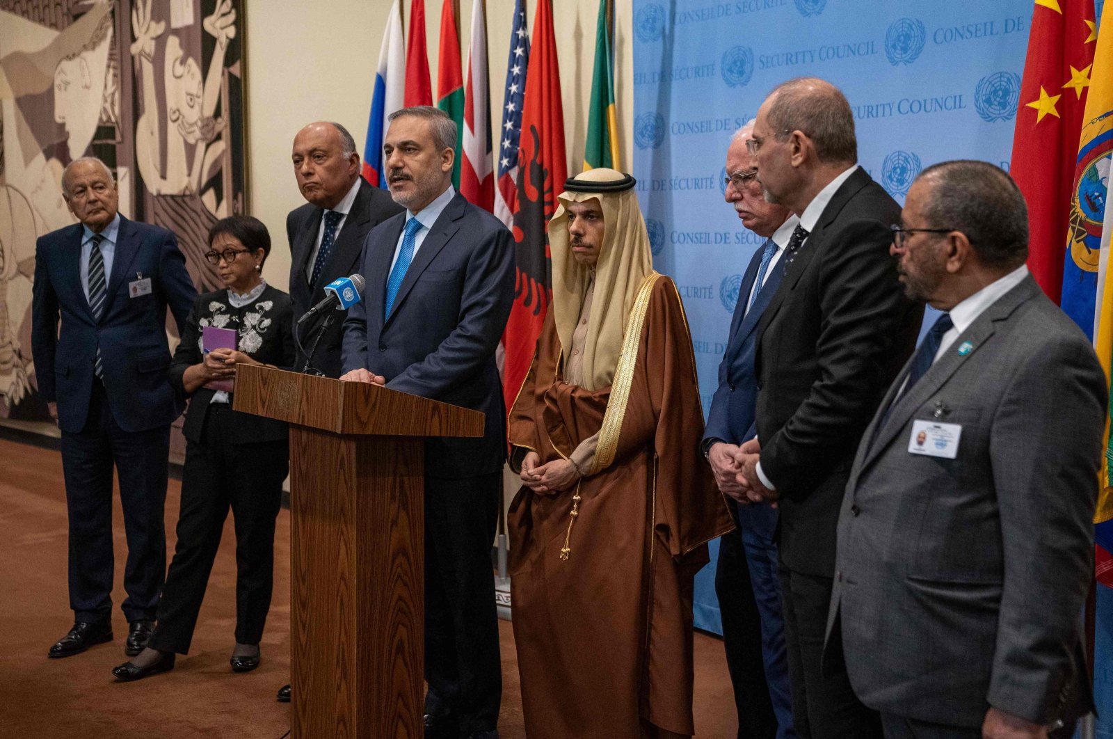 Foreign Minister Hakan Fidan speaks to members of the media next to other leaders outside a U.N. Security Council meeting on the current situation in the Middle East, and the Israeli-Palestinian conflict, U.N. headquarters, New York City, U.S, Nov. 29, 2023. (AFP Photo)
