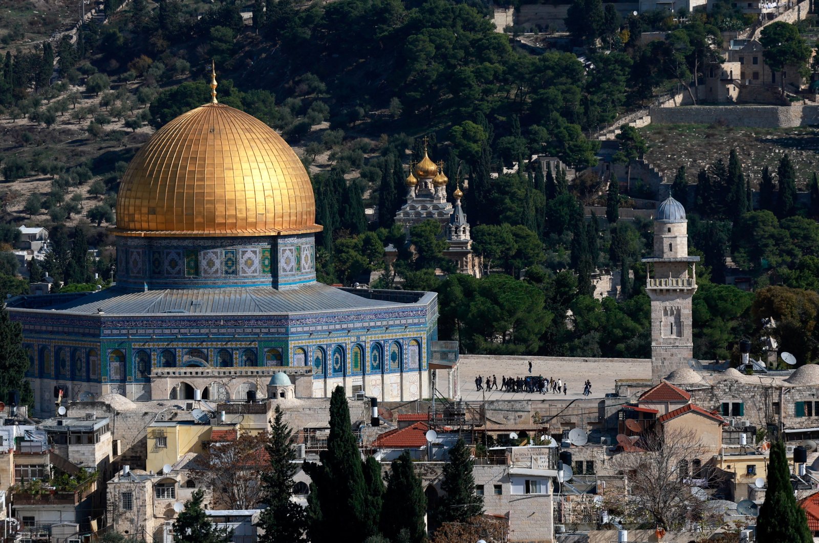 People walk near The Dome of the Rock in the Al-Aqsa compound in Jerusalem&#039;s Old City, Palestine, Dec. 4, 2023. (Reuters Photo)