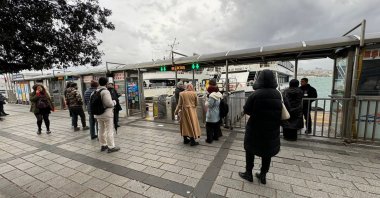 Passengers going to Üsküdar were directed to the metro and Marmaray amid adverse weather conditions, Istanbul, Türkiye, Dec. 8, 2023. (AA Photo)