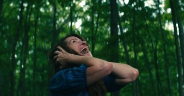 Julia Roberts on her character  Amanda in Netflix&#039;s &quot;Leave the World Behind.&quot; (dpa Photo)