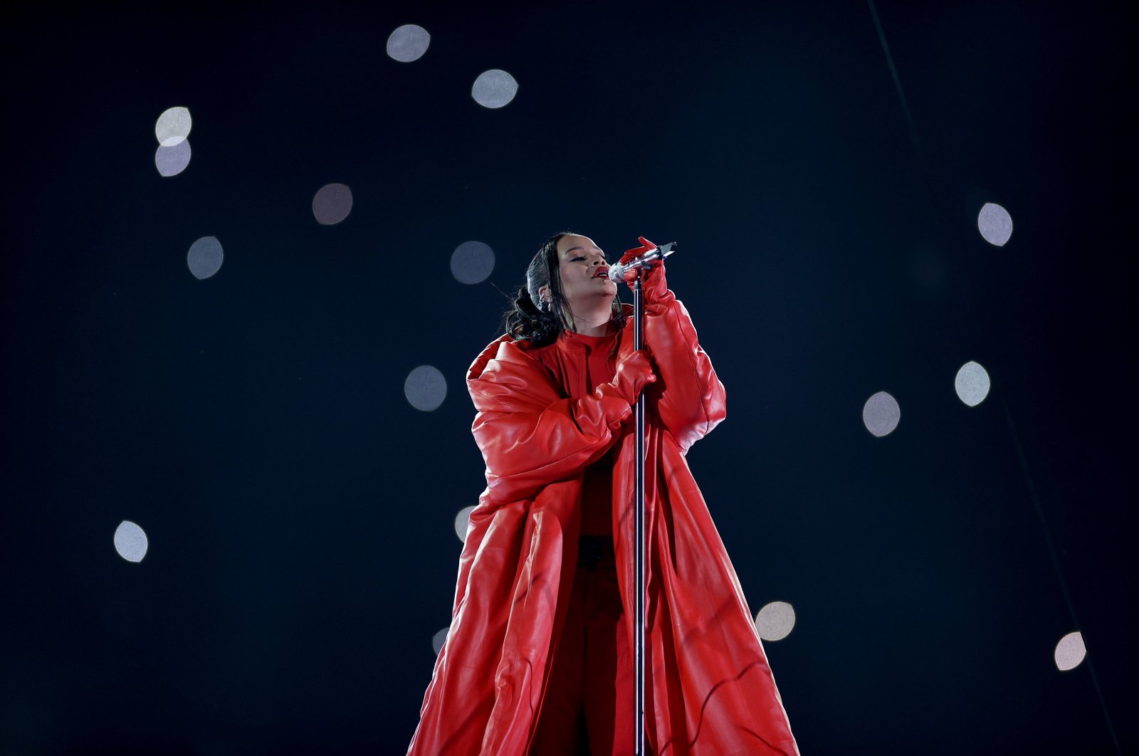 Rihanna performs during halftime of the Super Bowl LVII between the AFC champion Kansas City Chiefs and the NFC champion Philadelphia Eagles, State Farm Stadium, Glendale, Arizona, U.S., Feb. 2023. (EPA Photo)