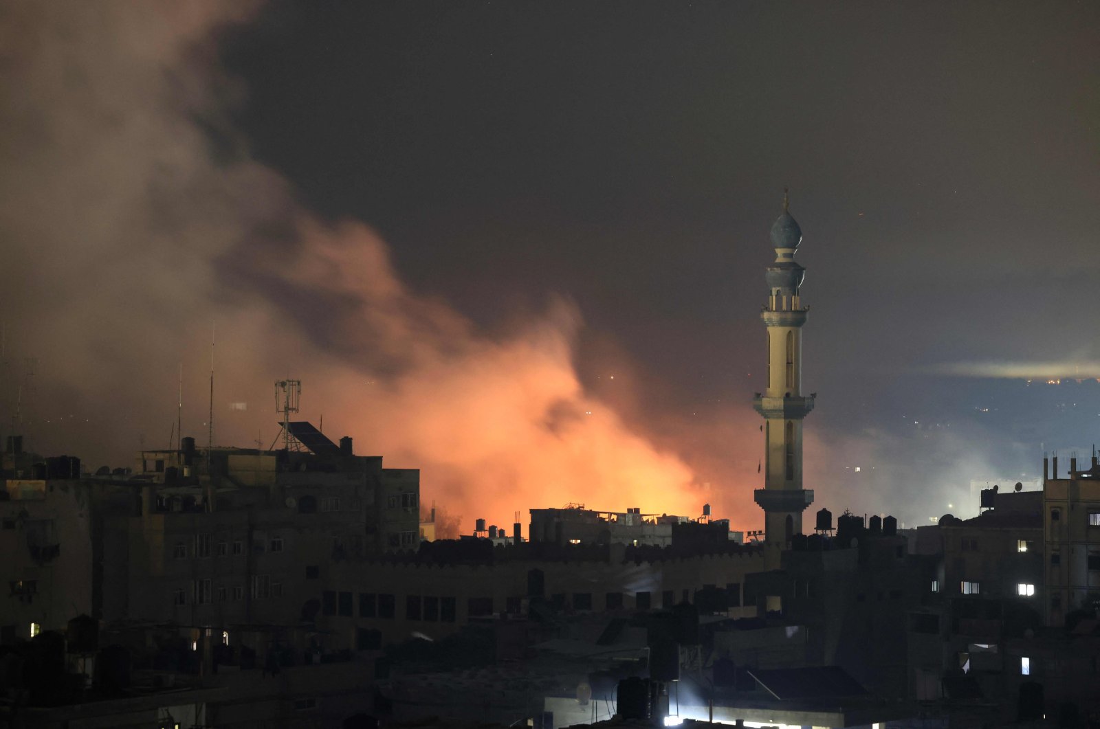 Fire and smoke erupt after Israeli bombardment in Rafah in the southern Gaza Strip, Palestine, Dec. 14, 2023. (AFP Photo)